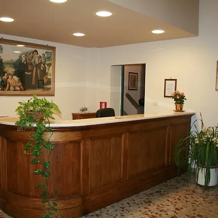 Frühstückspension Casa Per Ferie Regina Santo Rosario