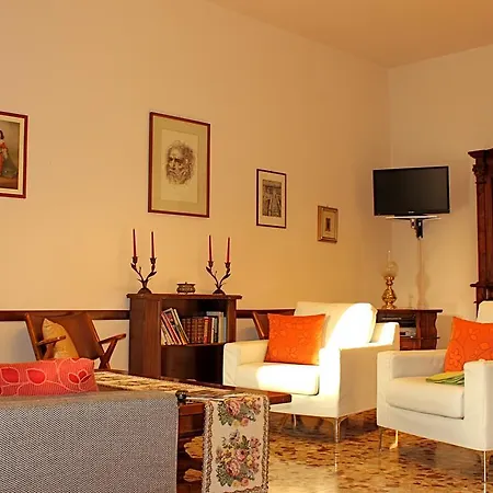Casa Per Ferie Regina Santo Rosario Couette-café